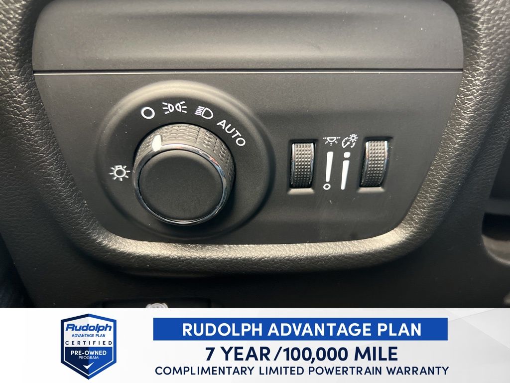 2025 Jeep Grand Cherokee L Altitude AWD