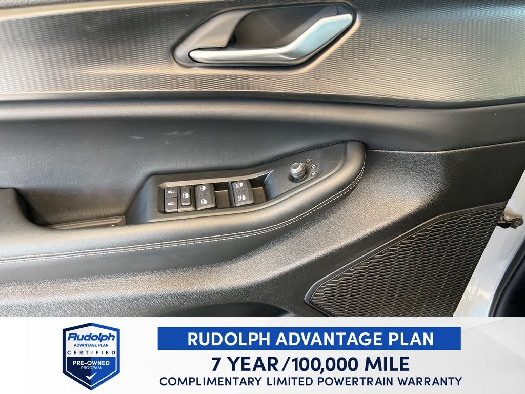2025 Jeep Grand Cherokee L Altitude AWD