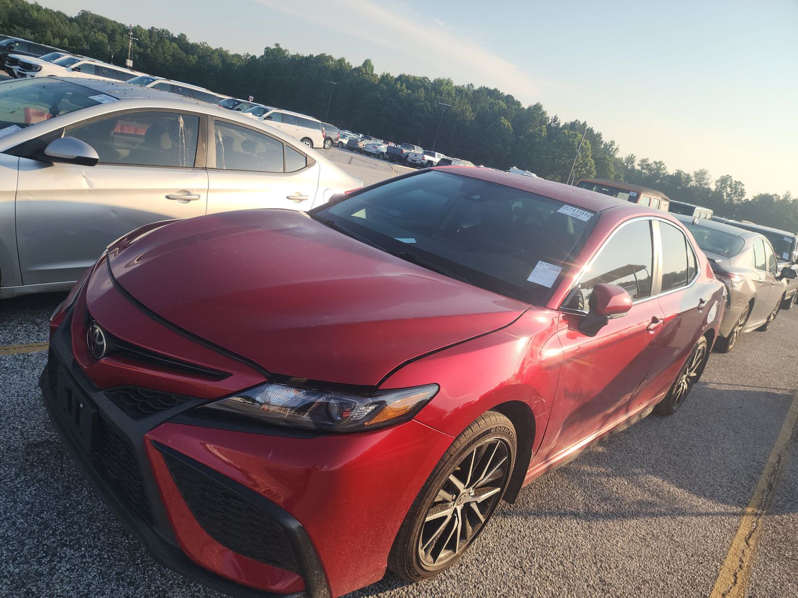 2021 Toyota Camry SE FWD