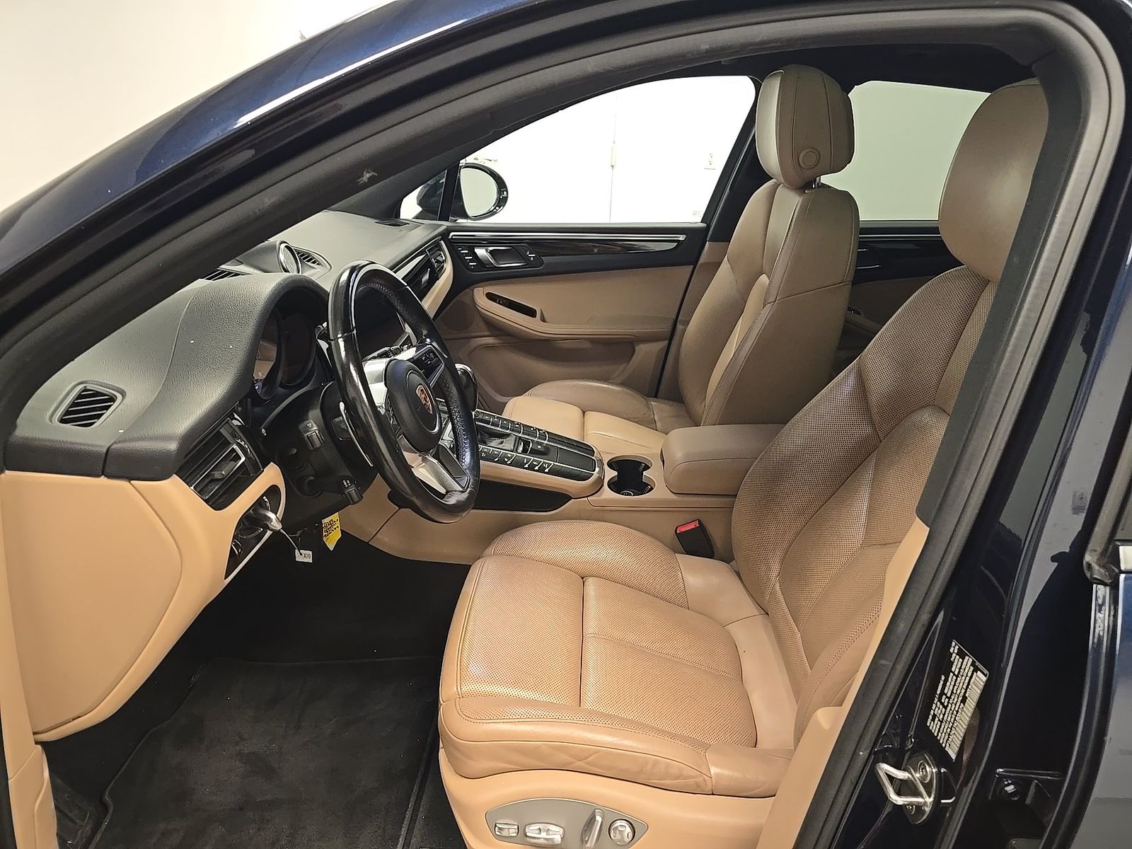 2019 Porsche Macan Base AWD