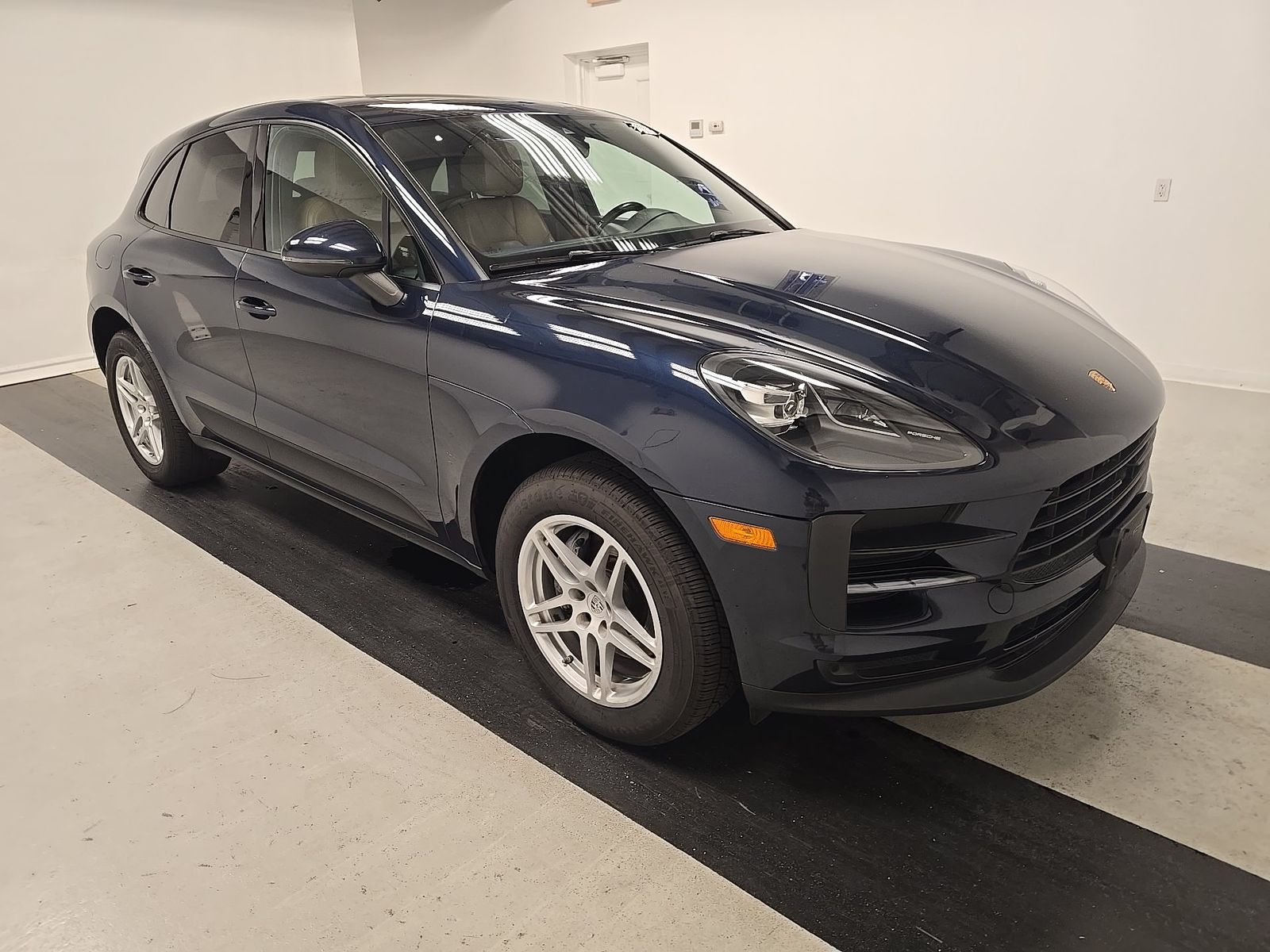 2019 Porsche Macan Base AWD
