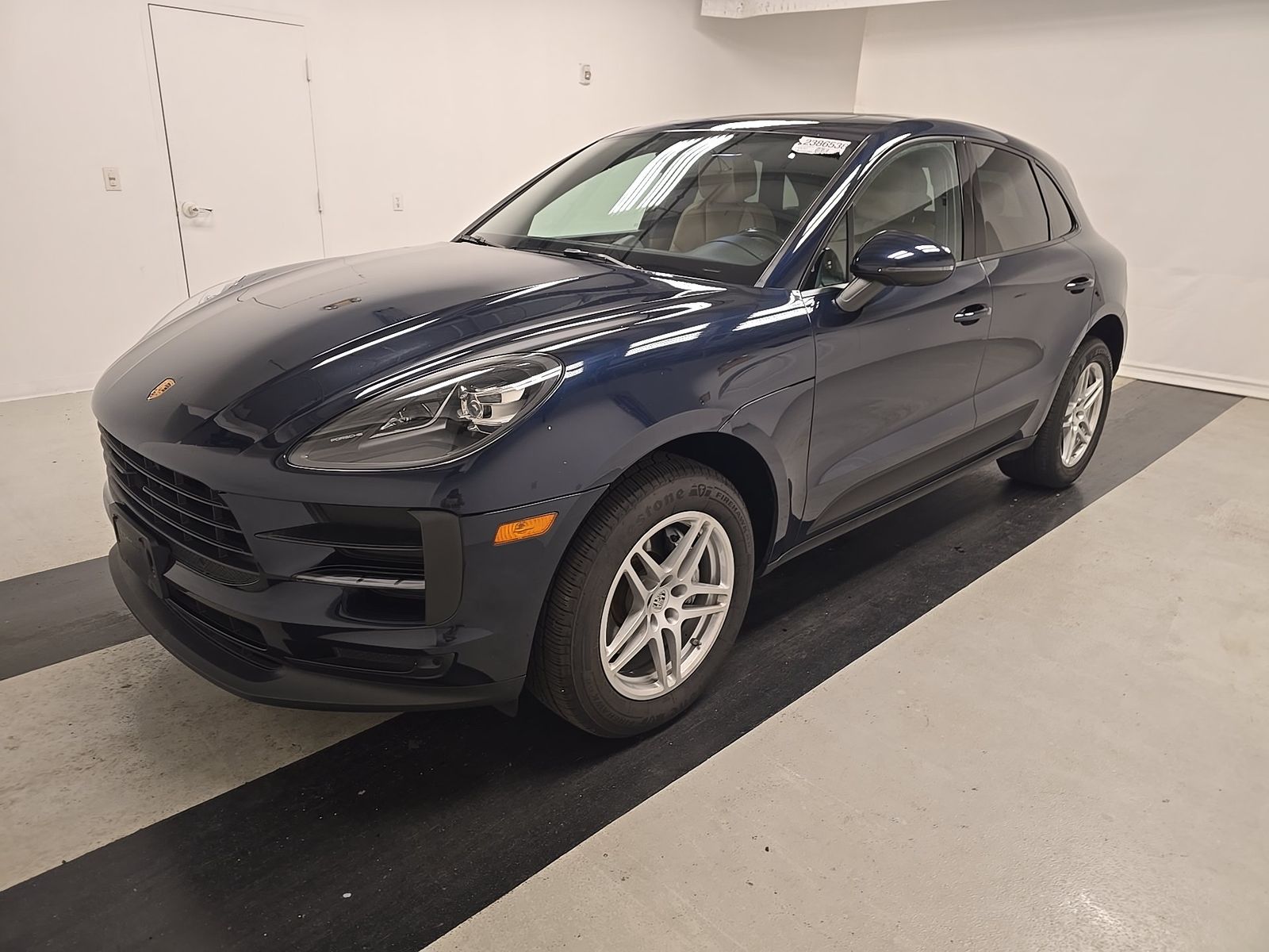 2019 Porsche Macan Base AWD