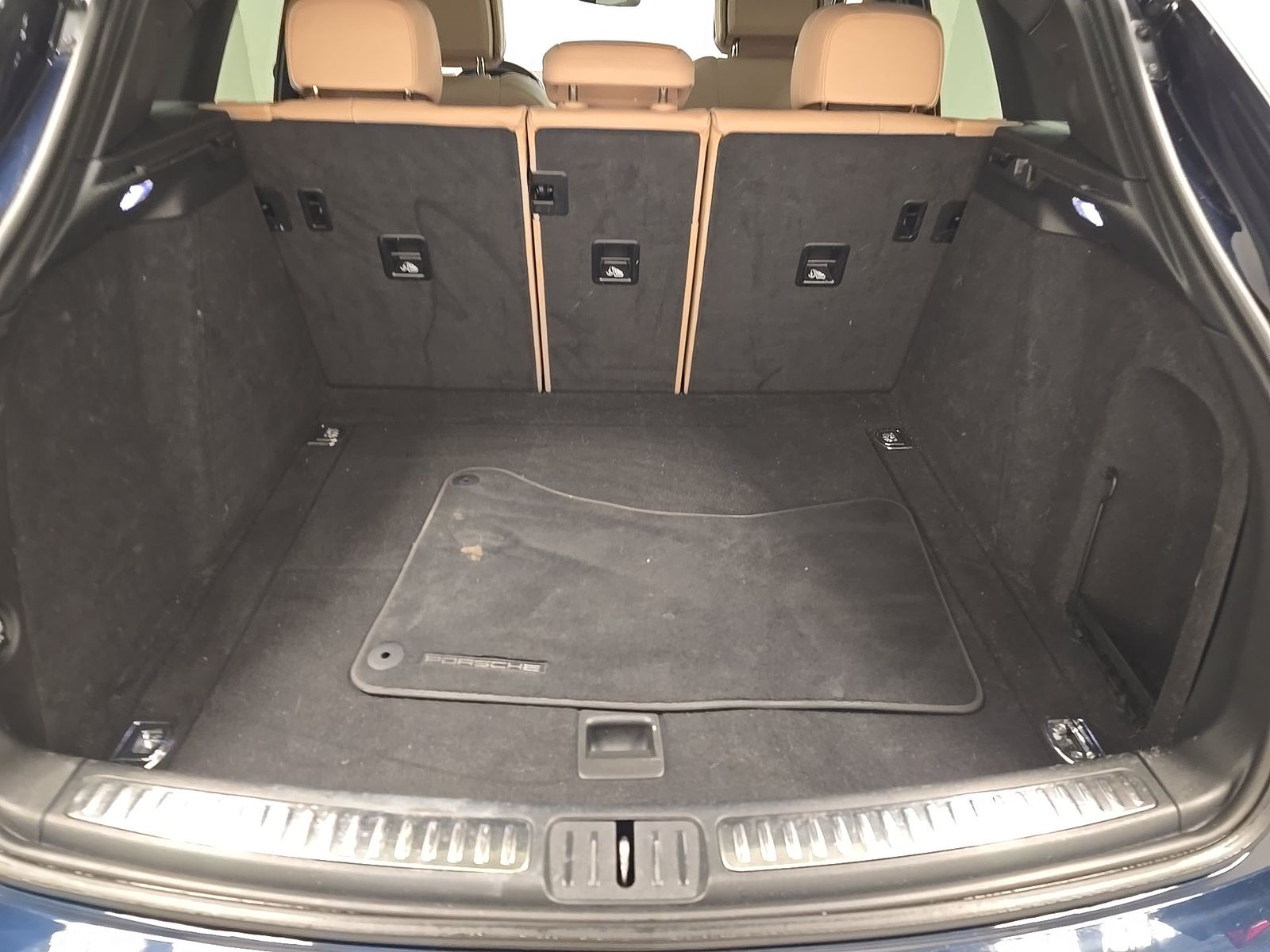 2019 Porsche Macan Base AWD