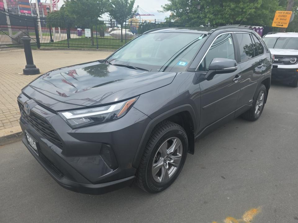 2024 Toyota RAV4 Hybrid XLE AWD