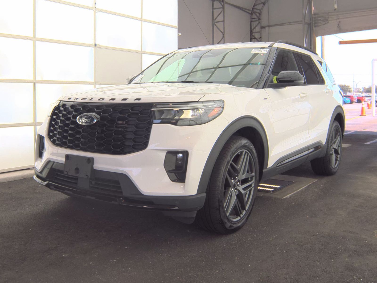 2025 Ford Explorer ST-Line AWD