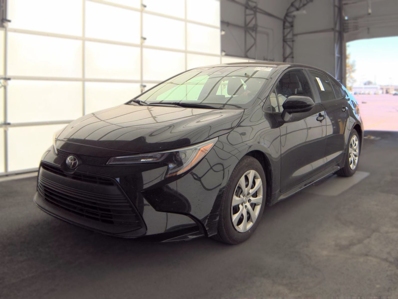2025 Toyota Corolla LE FWD