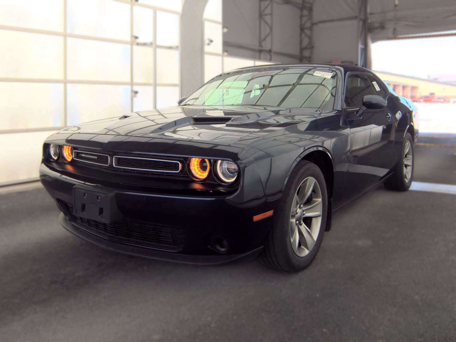 2017 Dodge Challenger SXT RWD