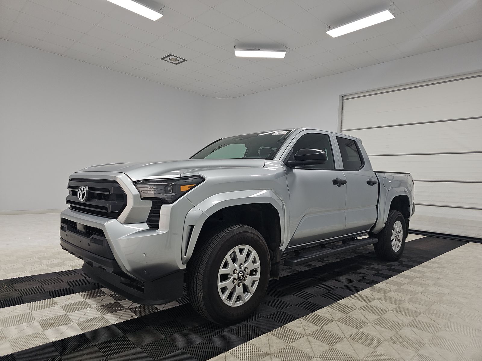 2024 Toyota Tacoma SR AWD