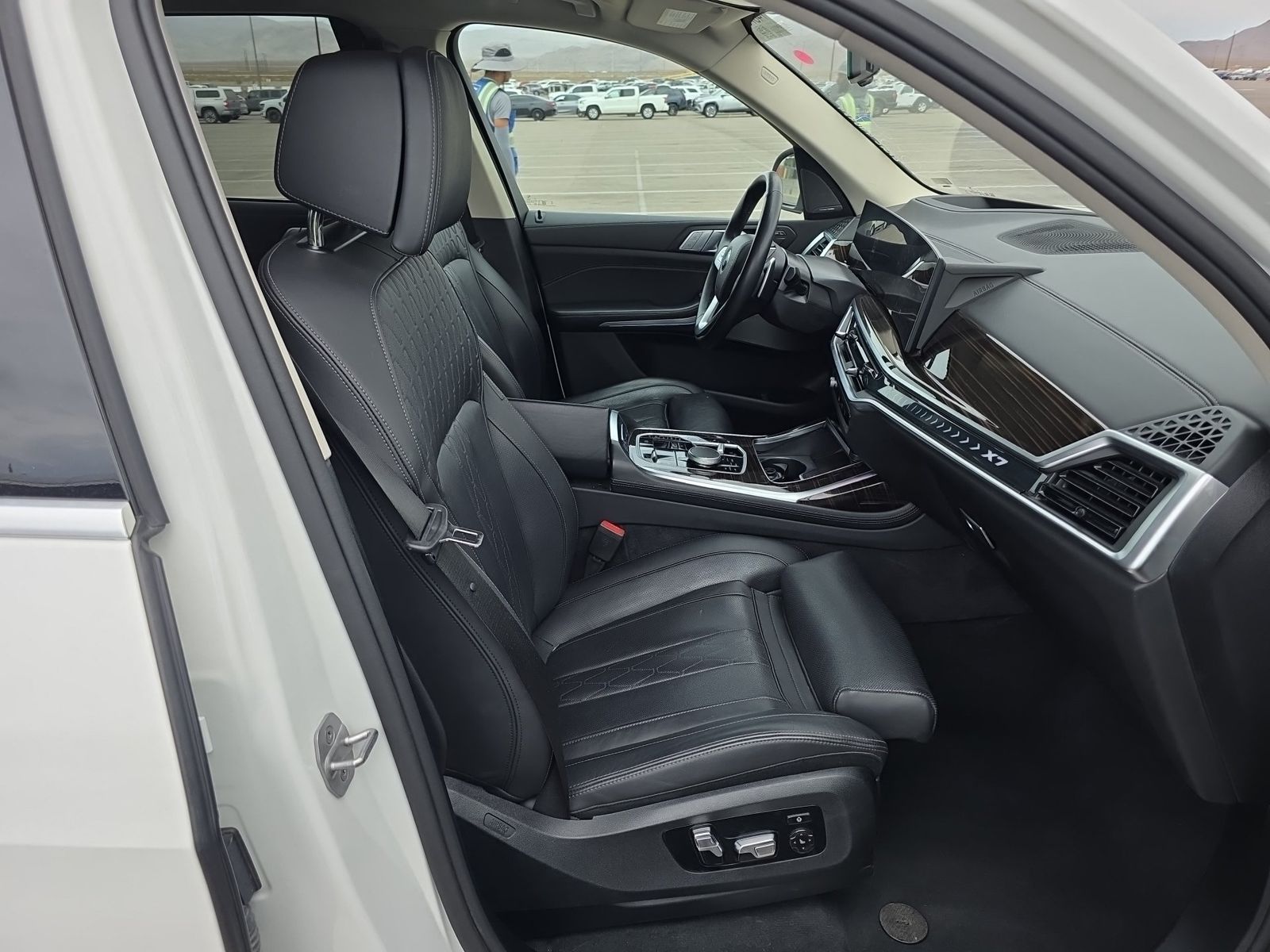 2026 BMW X7 xDrive40i AWD