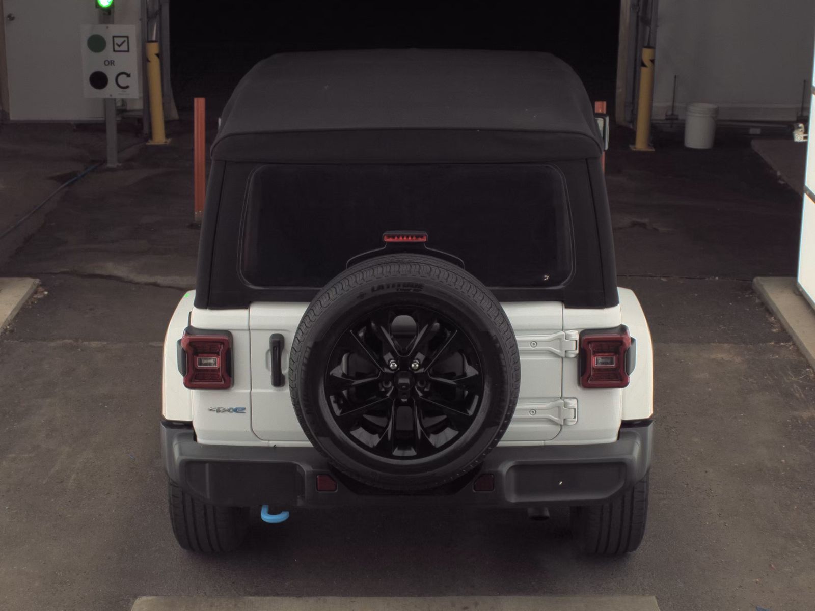 2024 Jeep Wrangler 4xe Sahara AWD