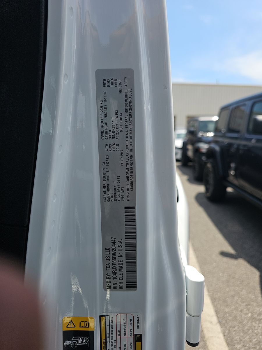 2024 Jeep Wrangler 4xe Sahara AWD