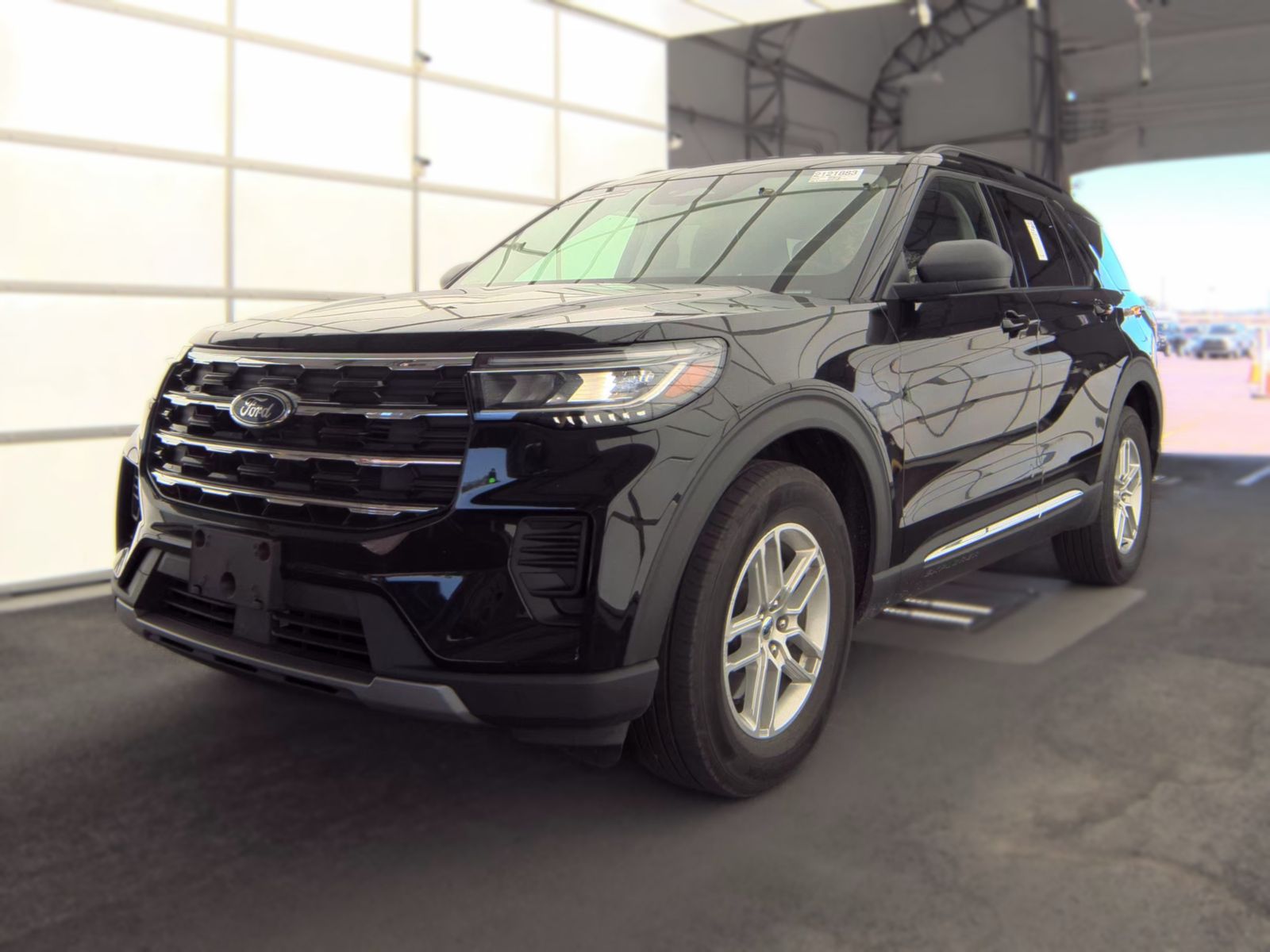 2025 Ford Explorer Active AWD