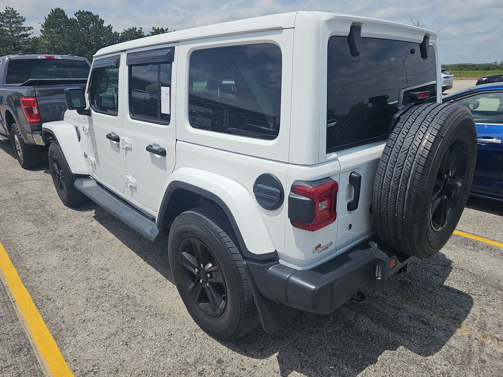 2020 Jeep Wrangler Unlimited Sahara Altitude Edition AWD