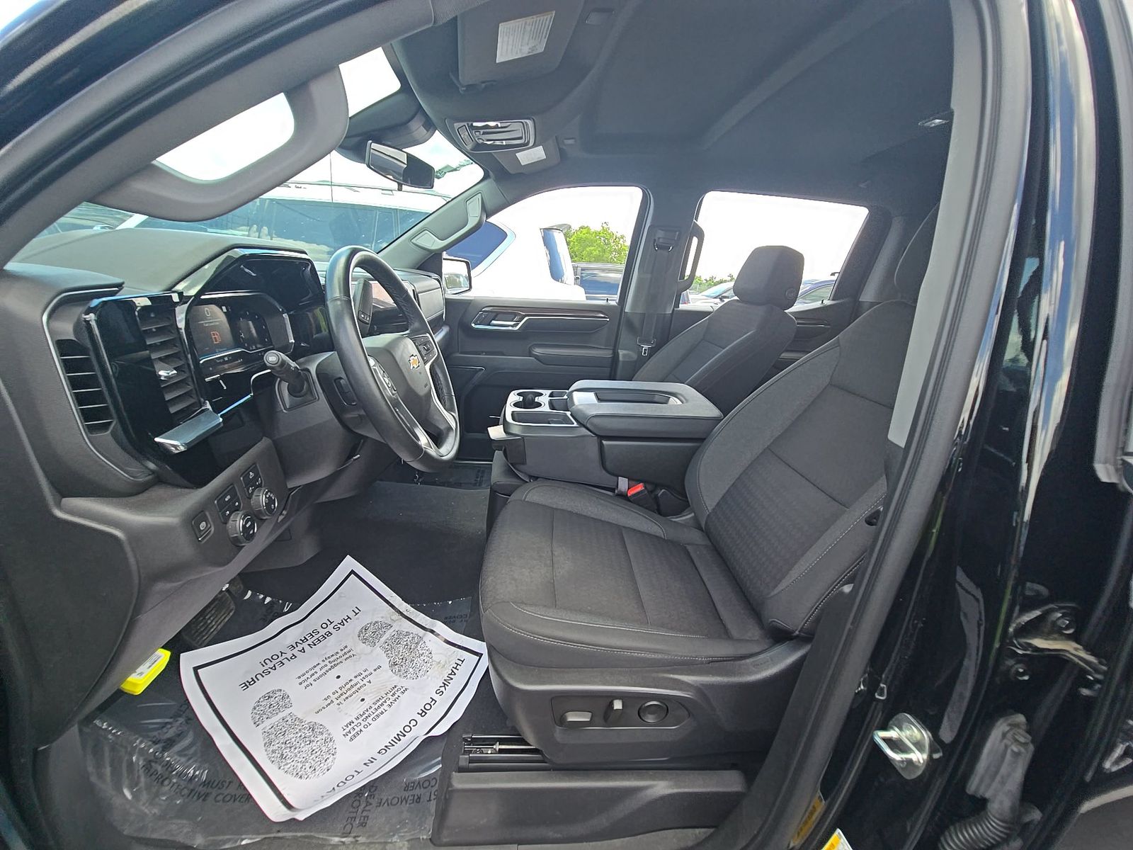 2023 Chevrolet Silverado 1500 LT AWD
