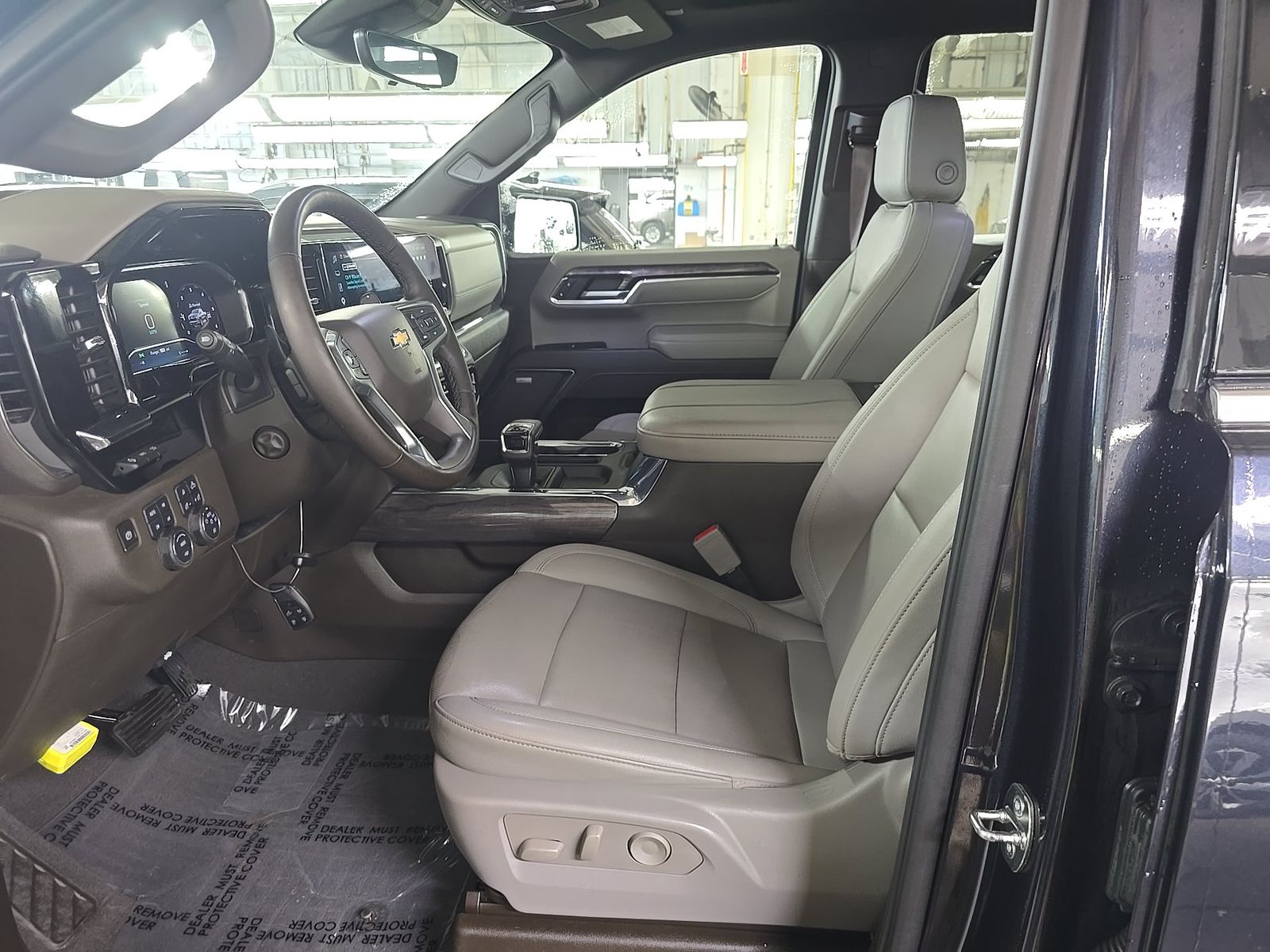 2024 Chevrolet Silverado 1500 LTZ AWD