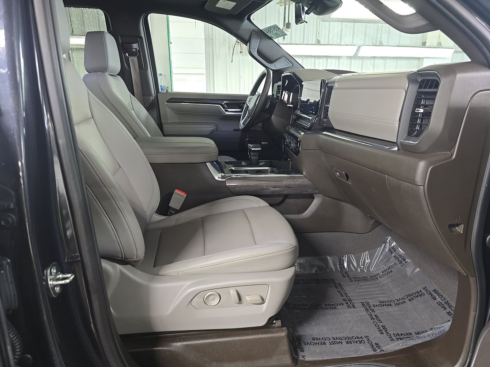 2024 Chevrolet Silverado 1500 LTZ AWD