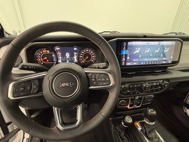 2024 Jeep Wrangler Sahara AWD