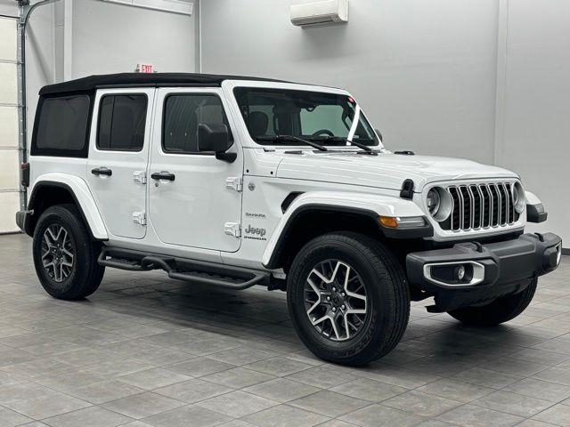 2024 Jeep Wrangler Sahara AWD