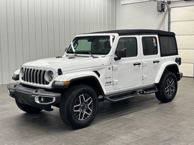 2024 Jeep Wrangler Sahara AWD