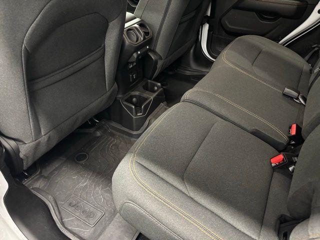 2024 Jeep Wrangler Sahara AWD