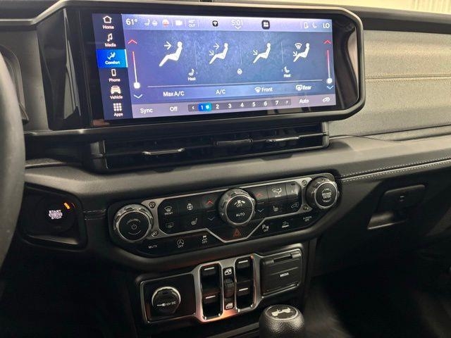 2024 Jeep Wrangler Sahara AWD