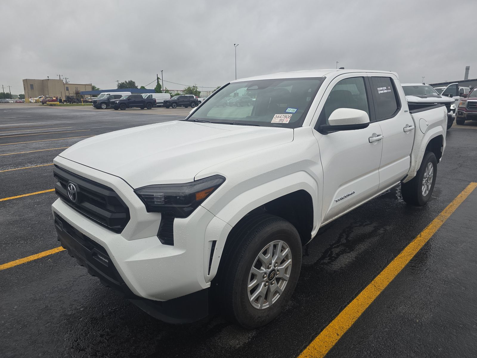 2025 Toyota Tacoma SR5 AWD