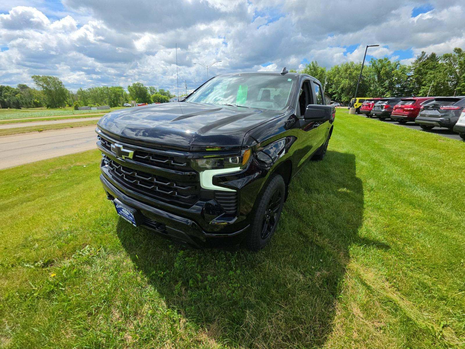 2024 Chevrolet Silverado 1500 RST AWD