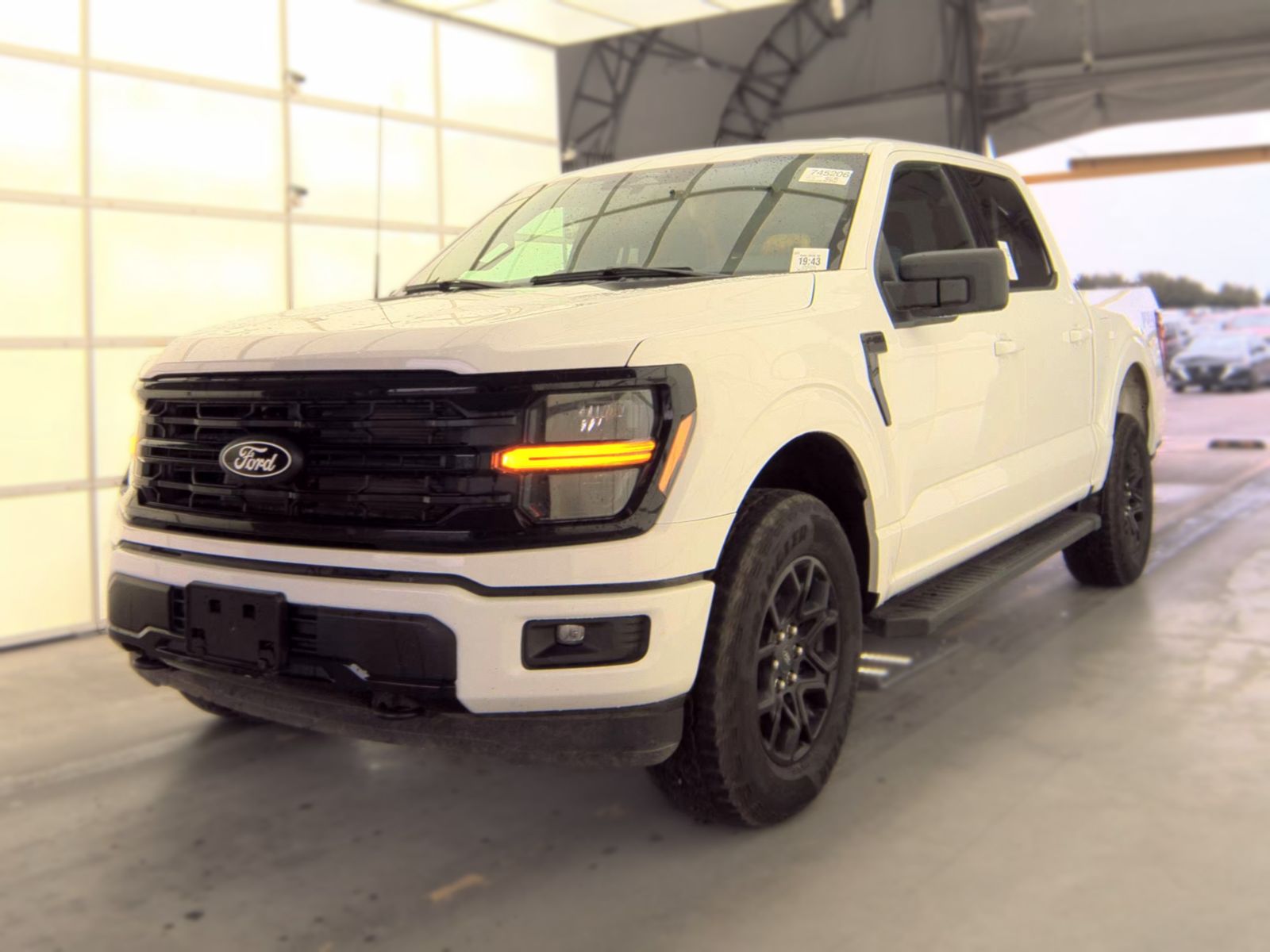 2025 Ford F-150 XLT AWD