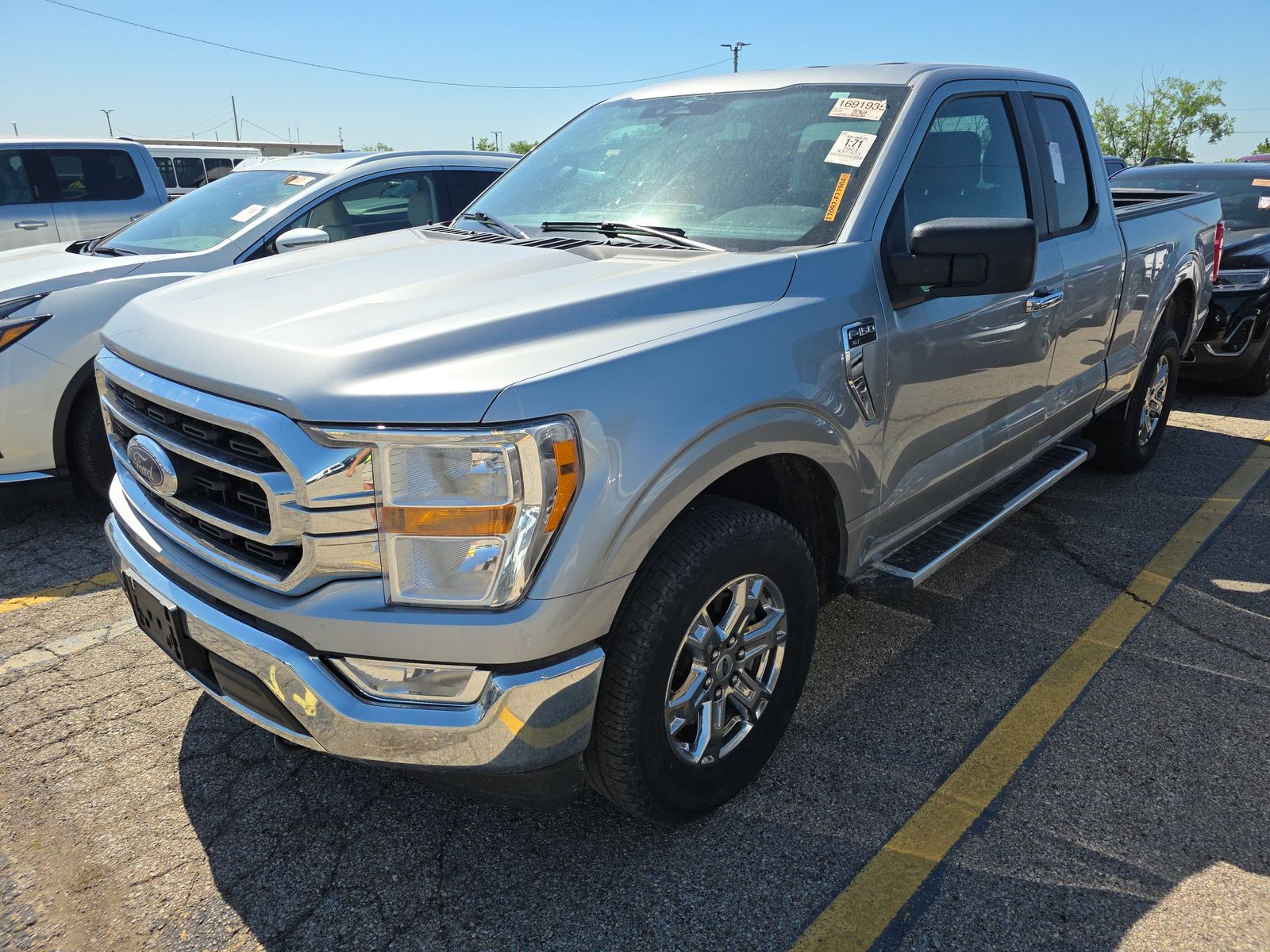 2023 Ford F-150 XLT AWD