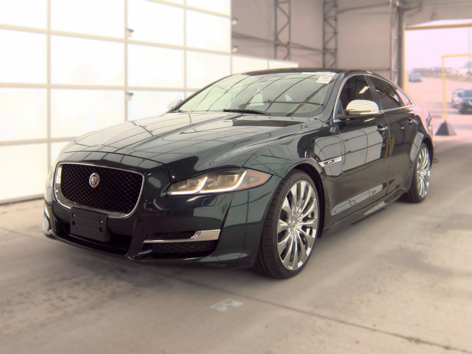 2016 Jaguar XJ R-Sport FWD