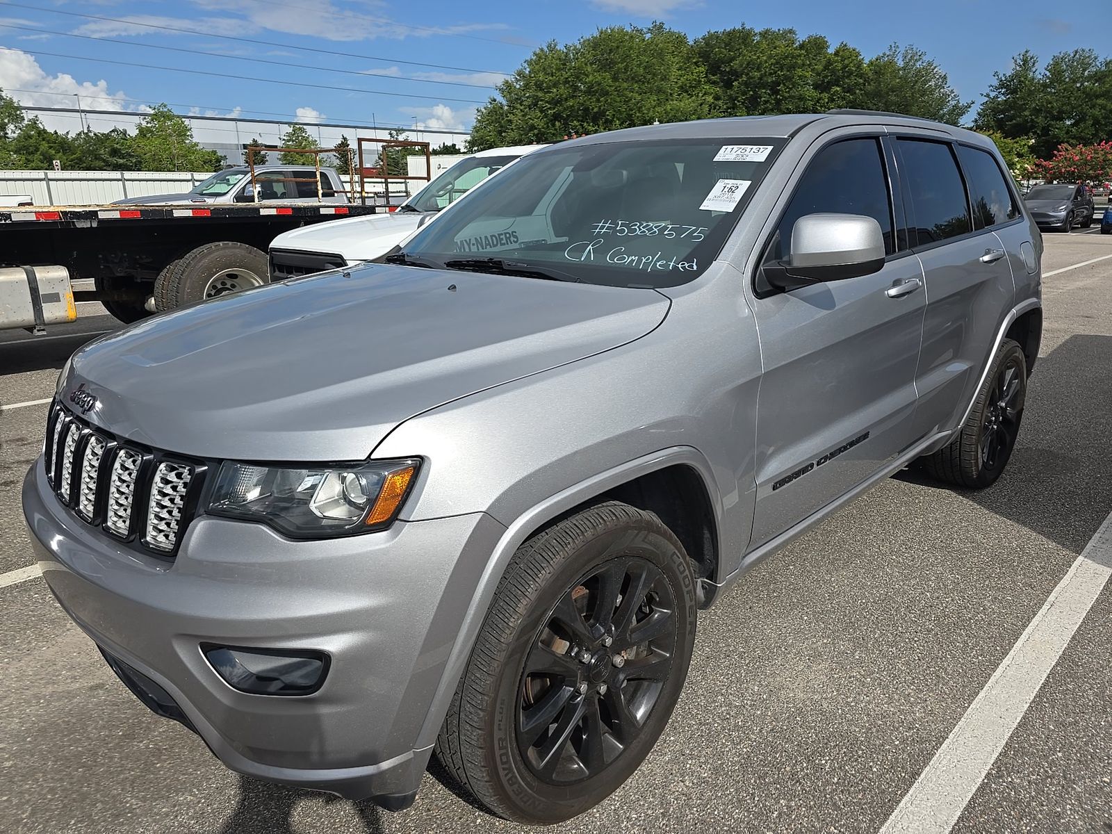 2019 Jeep Grand Cherokee Laredo Altitude Edition AWD
