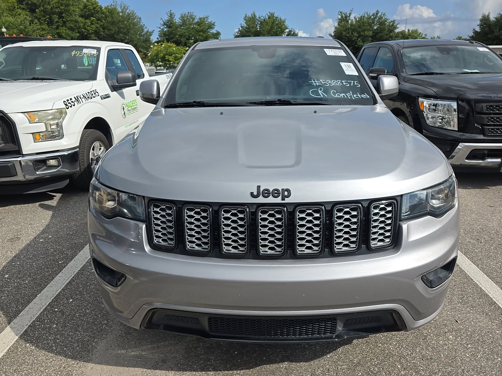 2019 Jeep Grand Cherokee Laredo Altitude Edition AWD