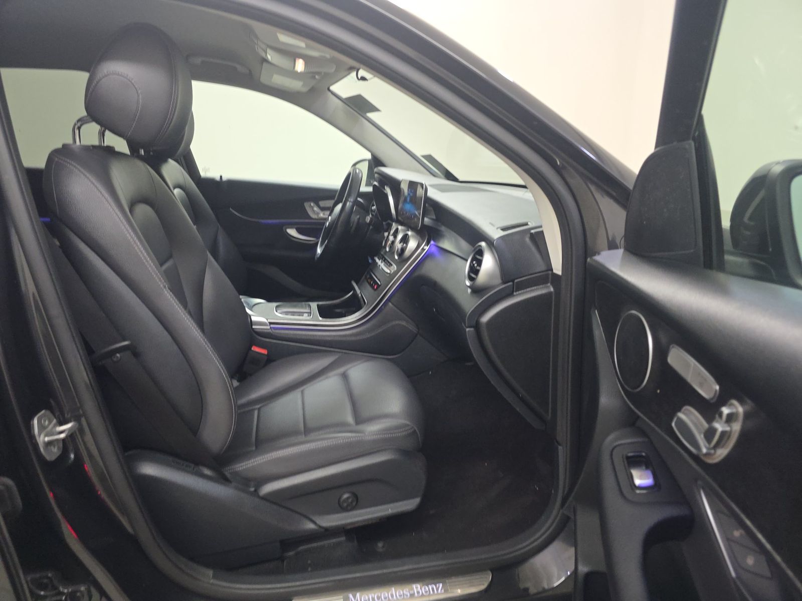 2021 Mercedes-Benz GLC GLC 300 RWD