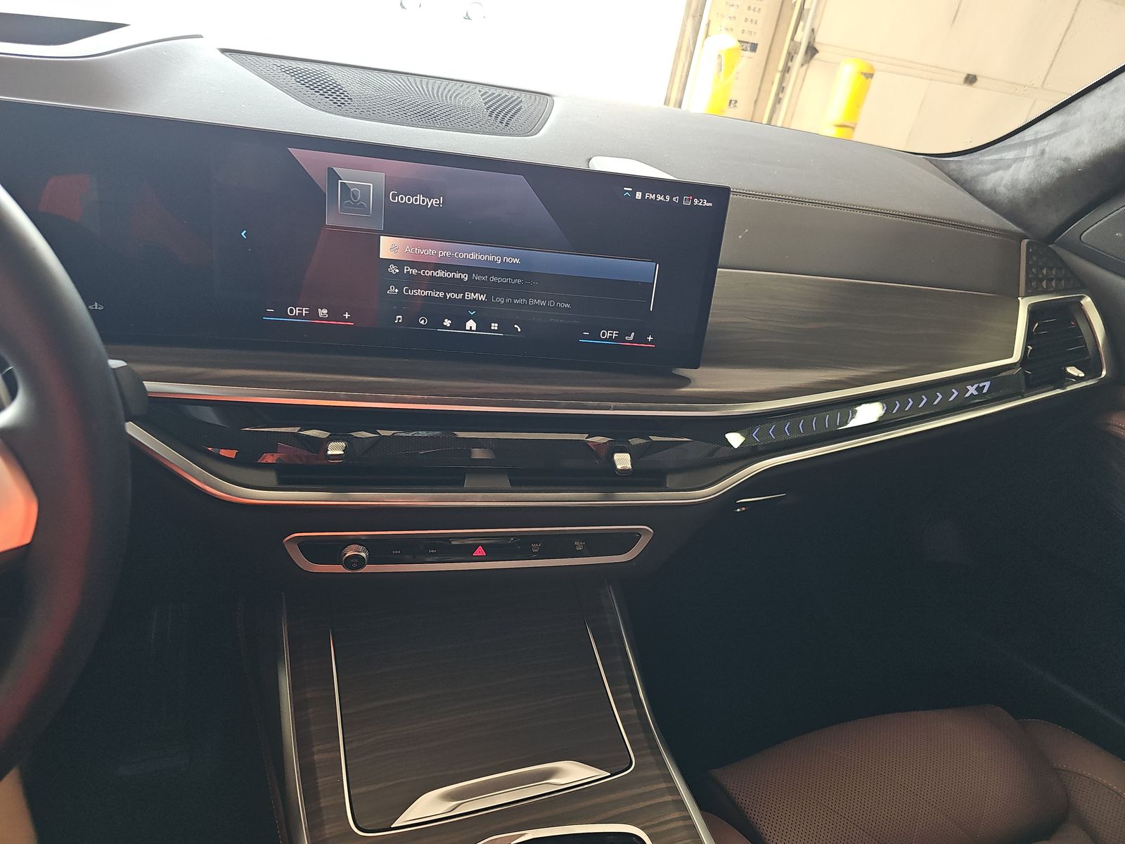 2026 BMW X7 xDrive40i AWD