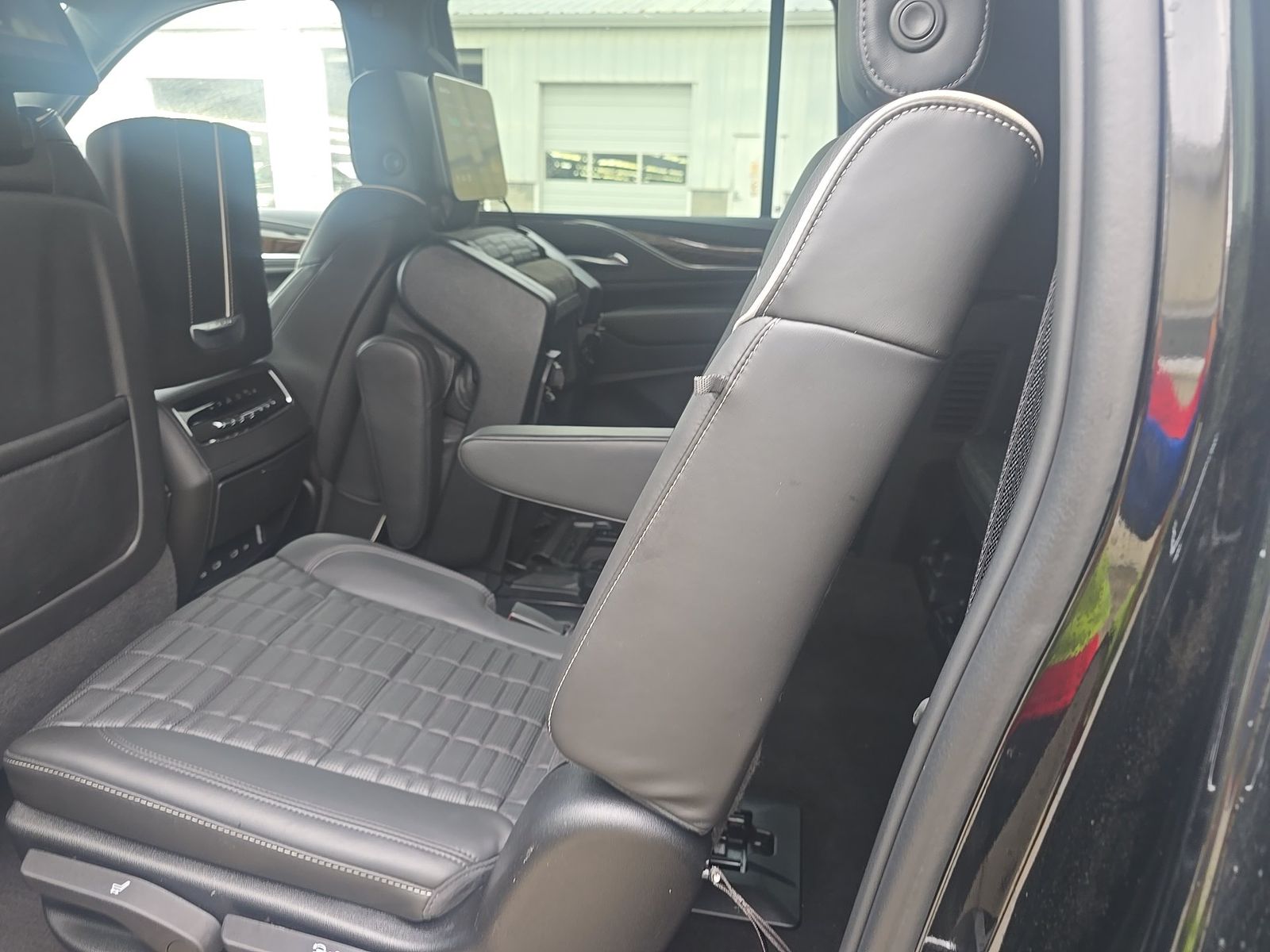 2024 Cadillac Escalade ESV Premium Luxury Platinum AWD