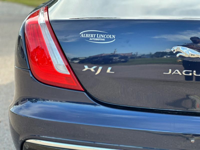 2016 Jaguar XJ L Portfolio AWD