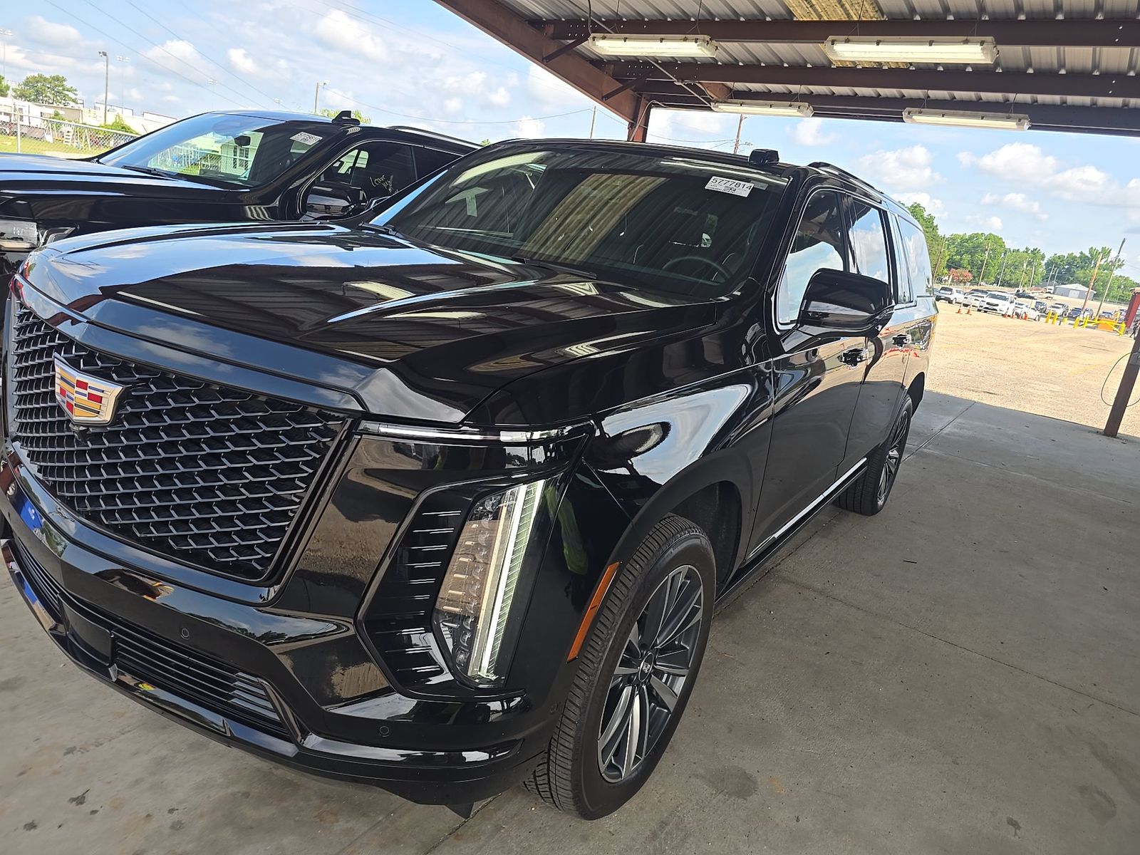 2025 Cadillac Escalade ESV Sport AWD