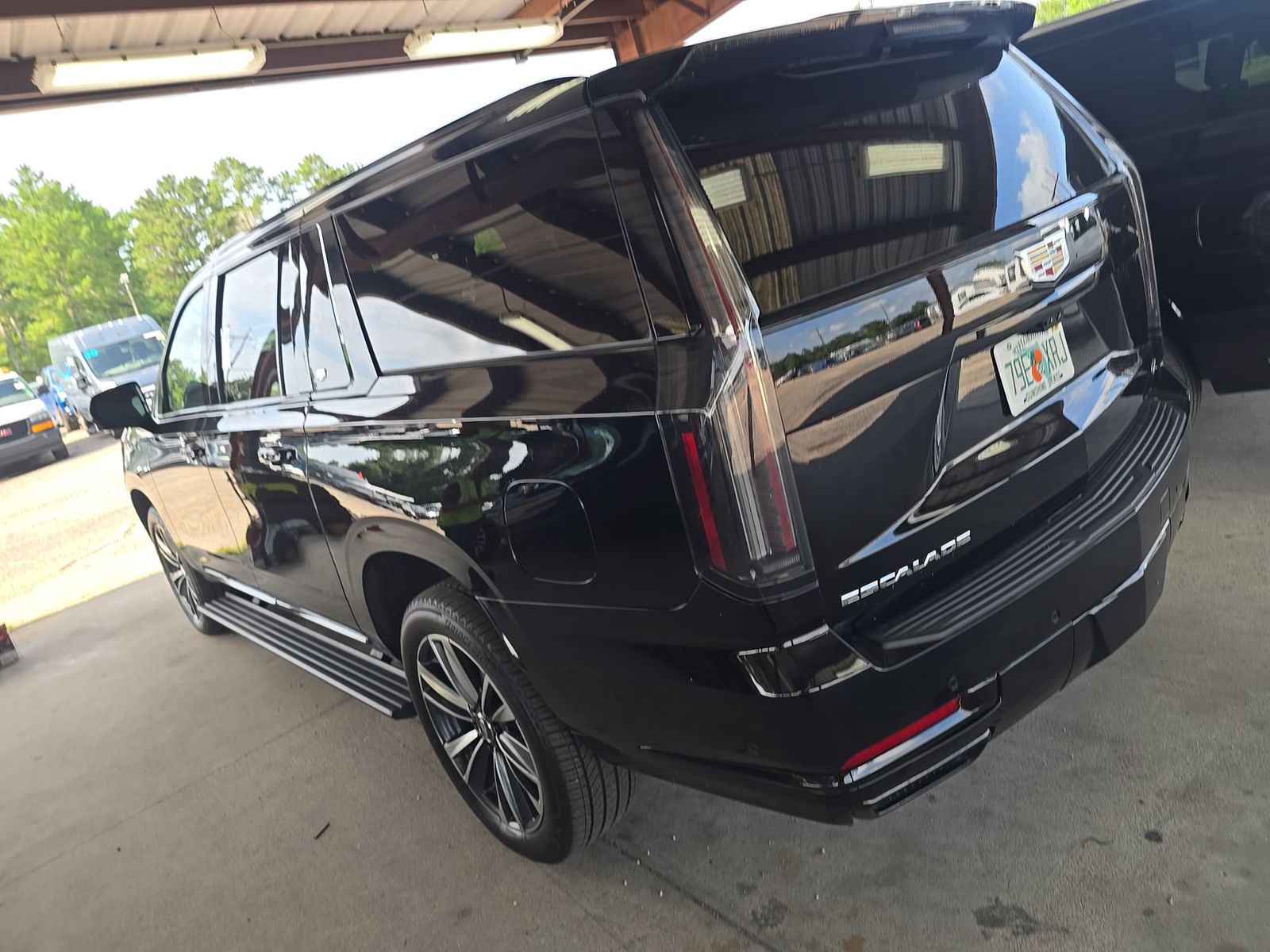 2025 Cadillac Escalade ESV Sport AWD