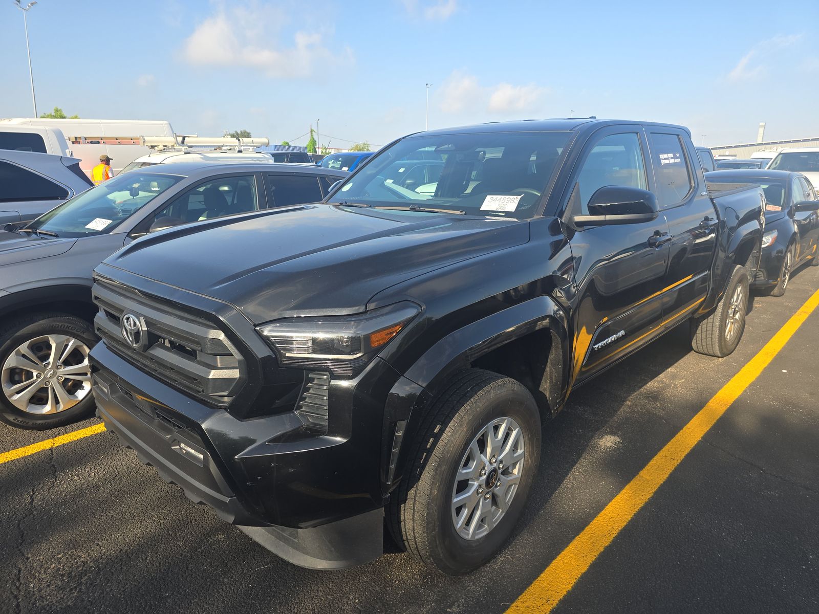 2024 Toyota Tacoma SR5 AWD