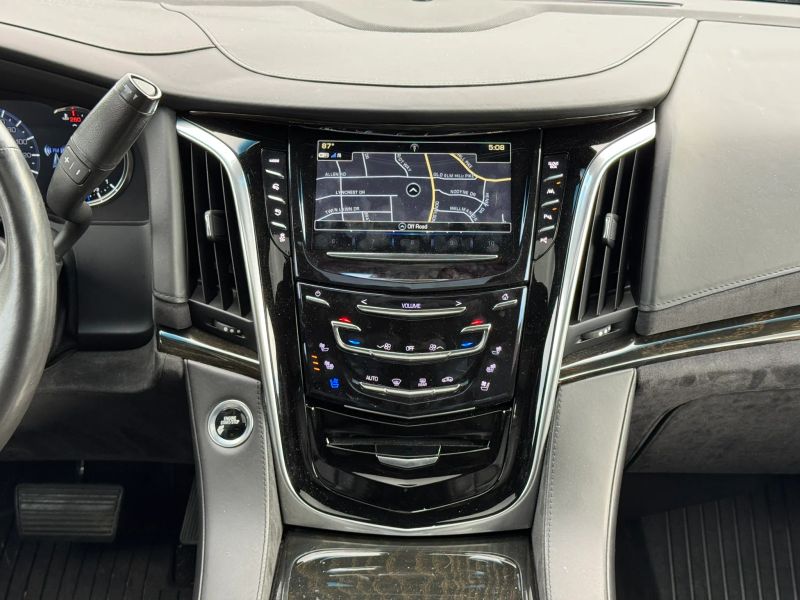 2018 Cadillac Escalade ESV Platinum AWD