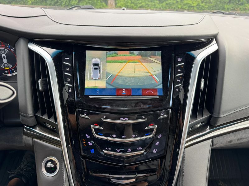 2018 Cadillac Escalade ESV Platinum AWD