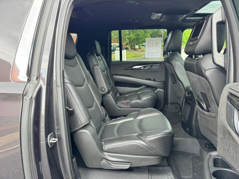 2018 Cadillac Escalade ESV Platinum AWD