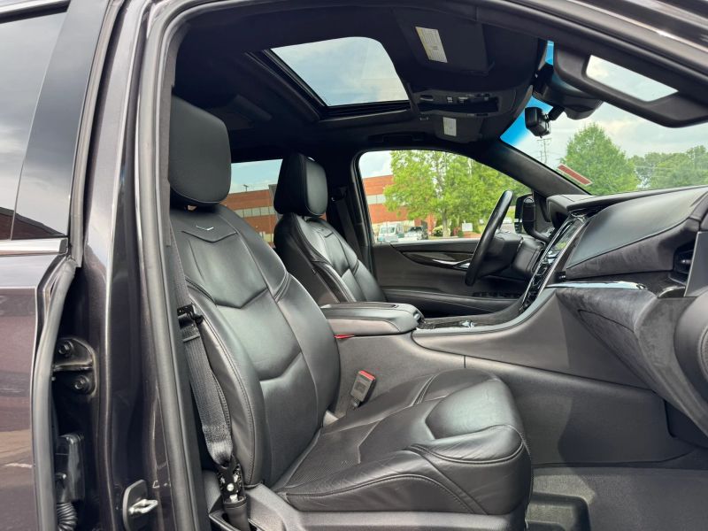 2018 Cadillac Escalade ESV Platinum AWD