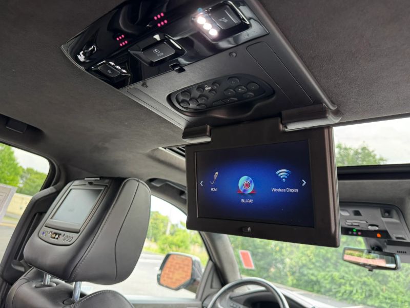 2018 Cadillac Escalade ESV Platinum AWD