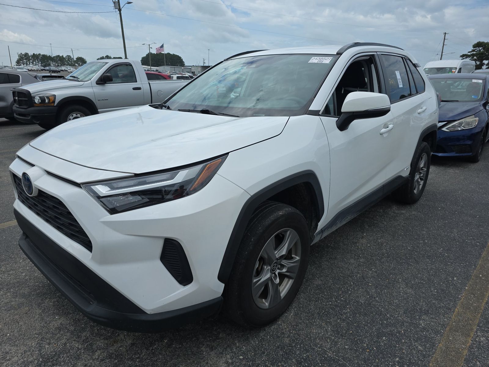 2024 Toyota RAV4 Hybrid XLE AWD