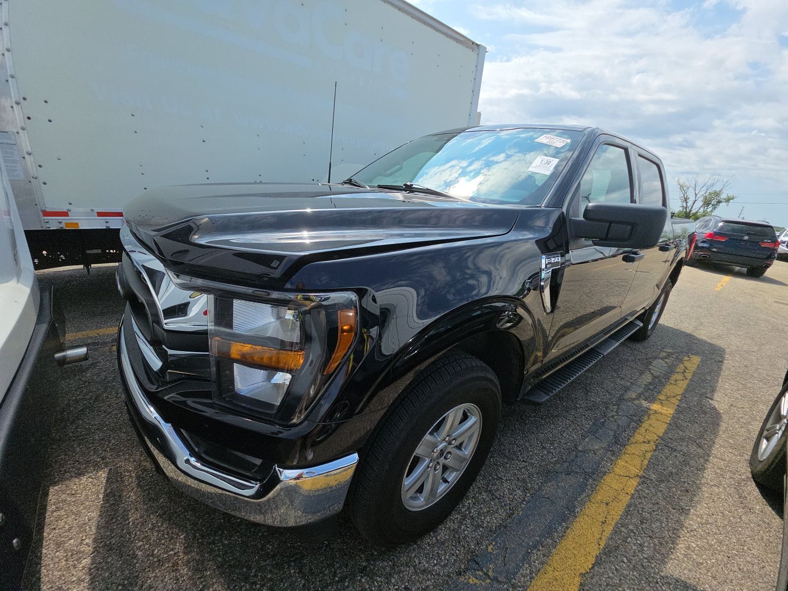 2023 Ford F-150 XLT AWD
