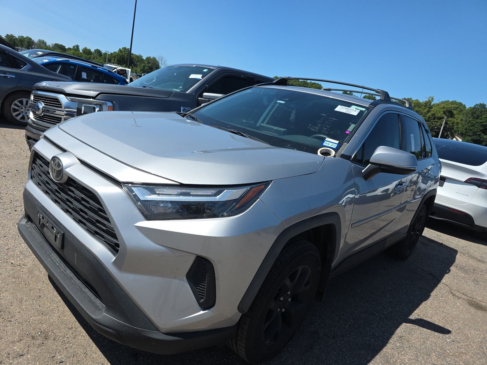 2023 Toyota RAV4 XLE FWD
