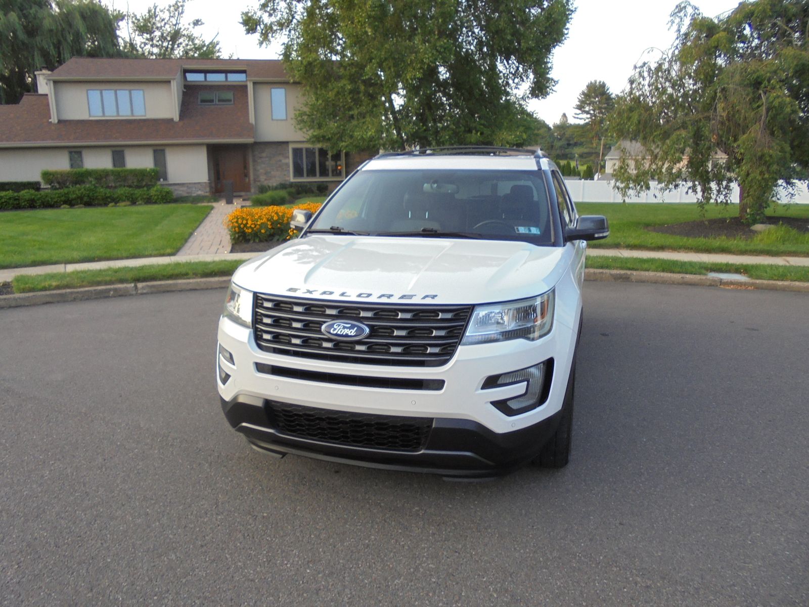 2017 Ford Explorer XLT AWD