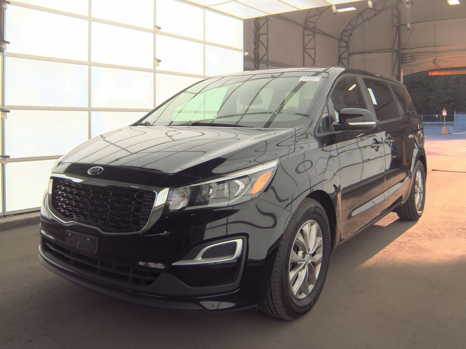 2019 Kia Sedona LX FWD