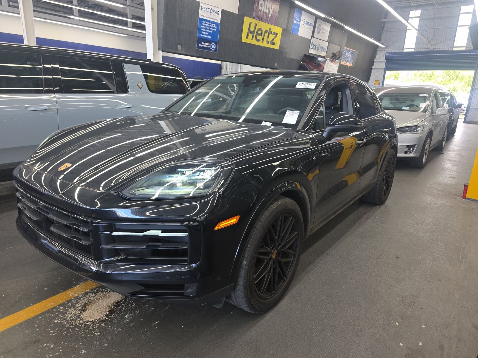 2025 Porsche Cayenne Base AWD